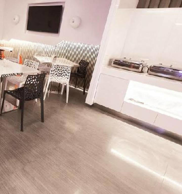 גאושיונג Royal Hotel Group- Central Park Branch מראה חיצוני תמונה